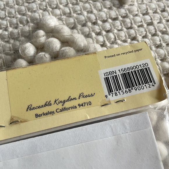 Peaceable Kingdom Press | 2 Sets of Lilly The Mouse Birthday Party Invitations - Picture 6 of 7